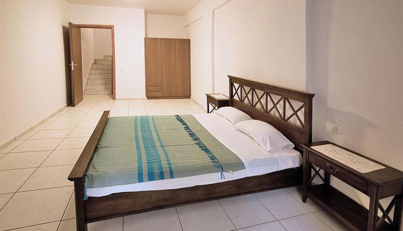 Villa Chrissanthi Sea 구베스 외부 사진
